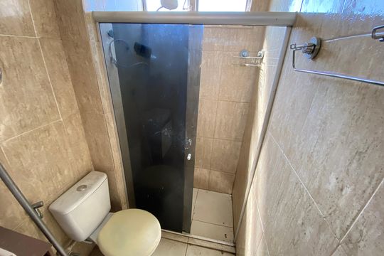 Banheiro de apartamento para alugar com 2 quartos, 56m² em Abolição, Rio de Janeiro