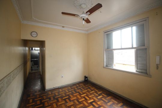 Sala de apartamento à venda com 2 quartos, 90m² em Passo D’areia, Porto Alegre