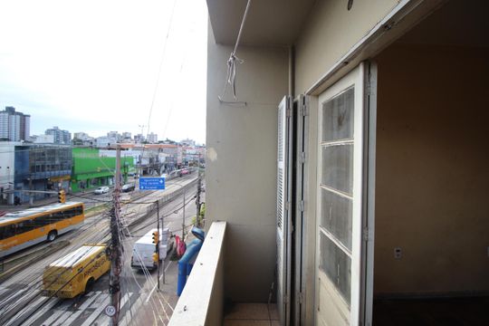 Sacada de apartamento à venda com 2 quartos, 90m² em Passo D’areia, Porto Alegre