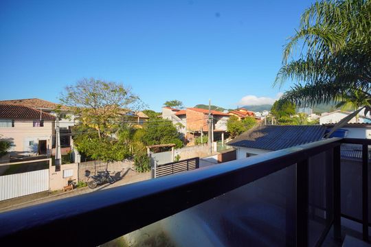 Varanda da Suíte 1 de casa para alugar com 2 quartos, 75m² em Ingleses do Rio Vermelho, Florianópolis