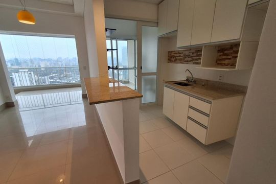 Cozinha de apartamento para alugar com 2 quartos, 75m² em Pinheiros, São Paulo