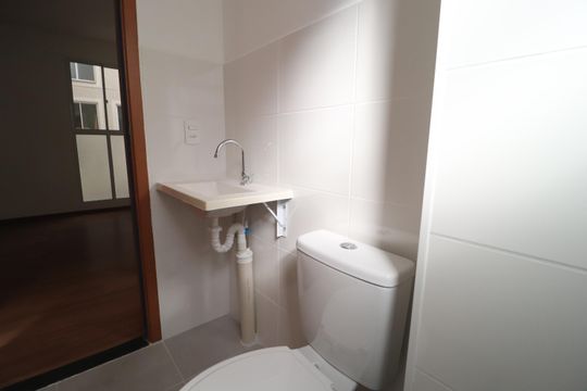Banheiro Social de apartamento para alugar com 2 quartos, 42m² em Jardim Patricia, Uberlândia