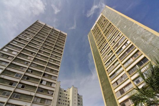 Fachada de apartamento à venda com 2 quartos, 90m² em Vila Diva, São Paulo