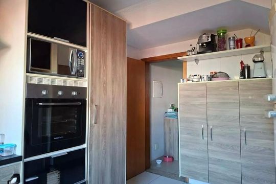 Cozinha de casa à venda com 3 quartos, 138m² em Vila Valparaíso, Santo André