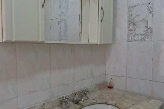 Banheiro de apartamento para alugar com 2 quartos, 72m² em Campo Grande, Santos