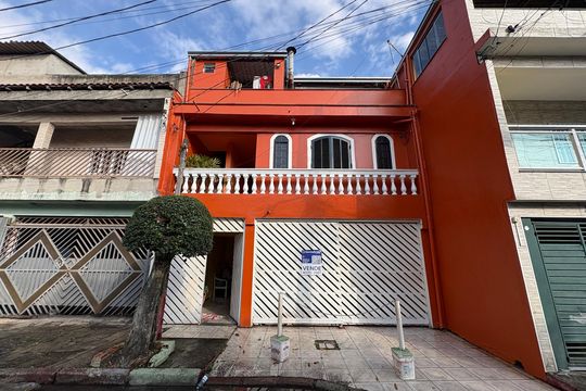 Fachada de casa à venda com 3 quartos, 120m² em Vila Sao Nicolau, São Paulo