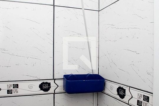 Banheiro de apartamento para alugar com 2 quartos, 64m² em Centro Histórico, Porto Alegre
