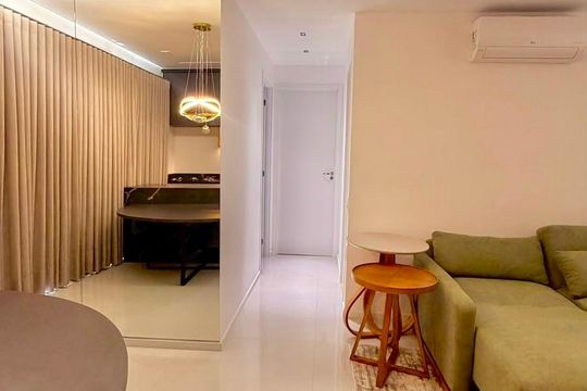 Sala de apartamento à venda com 2 quartos, 62m² em Setor Bueno, Goiânia