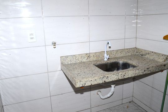 Área de Serviço de casa para alugar com 2 quartos, 80m² em Goiânia, Belo Horizonte