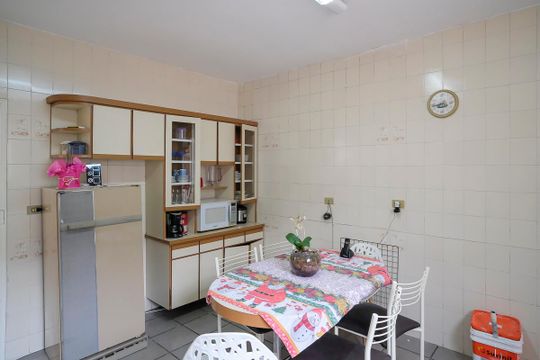 Cozinha de casa para alugar com 1 quarto, 90m² em Oswaldo Cruz, São Caetano do Sul