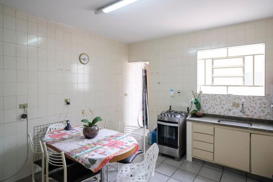 Cozinha de casa para alugar com 1 quarto, 90m² em Oswaldo Cruz, São Caetano do Sul