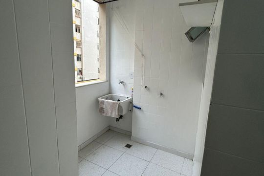 Área de serviço de apartamento à venda com 1 quarto, 60m² em Icaraí, Niterói