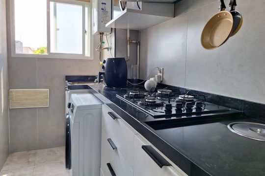 Cozinha de apartamento para alugar com 1 quarto, 46m² em Centro, Niterói