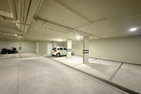 Garagem de apartamento para alugar com 2 quartos, 75m² em Ingleses do Rio Vermelho, Florianópolis