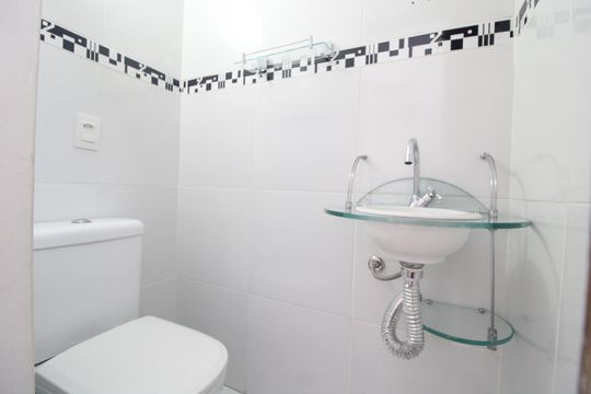 Lavabo de apartamento para alugar com 3 quartos, 67m² em Jardim Taquaral, São Paulo
