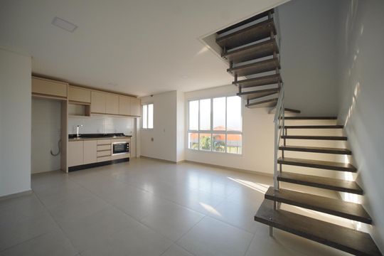 Sala de apartamento para alugar com 3 quartos, 200m² em Ingleses Norte, Florianópolis