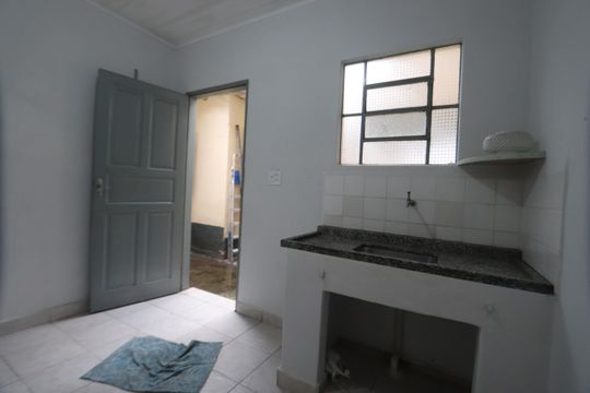 Cozinha de casa para alugar com 1 quarto, 50m² em Jardim Novo Carrao, São Paulo