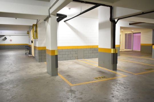 Garagem de apartamento à venda com 2 quartos, 65m² em Vila da Saúde, São Paulo