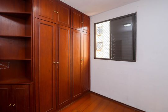 Quarto 1 de apartamento para alugar com 2 quartos, 54m² em Chacara Nossa Senhora do Bom Conselho, São Paulo