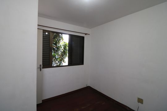 Casa para alugar com 2 quartos, 100m² em Quinta da Paineira, São Paulo