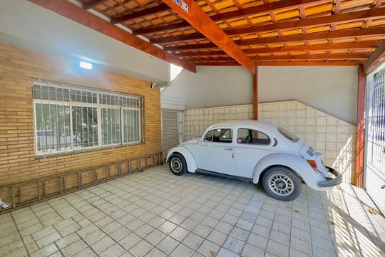 Garagem de casa à venda com 4 quartos, 113m² em Vila Augusta, Guarulhos
