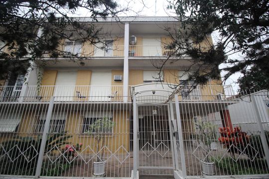Fachada de apartamento à venda com 2 quartos, 61m² em Higienópolis, Porto Alegre