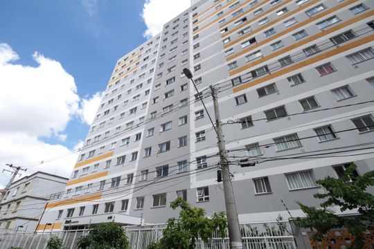 Fachada de apartamento para alugar com 2 quartos, 39m² em Cambuci, São Paulo