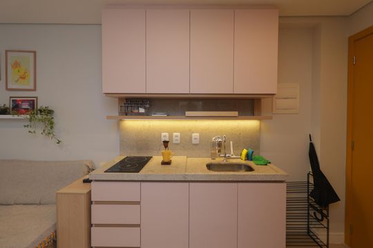 Cozinha de kitnet/studio à venda com 1 quarto, 32m² em Liberdade, São Paulo