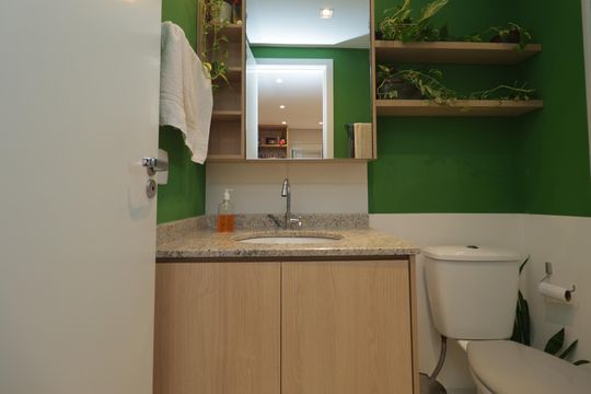 Banheiro de kitnet/studio à venda com 1 quarto, 32m² em Liberdade, São Paulo
