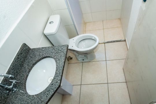 Banheiro do Quarto 2 de apartamento para alugar com 2 quartos, 50m² em Mantiqueira, Belo Horizonte