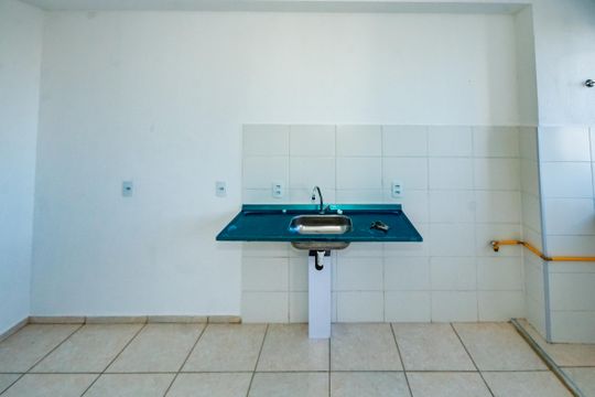 Cozinha de apartamento para alugar com 2 quartos, 50m² em Mantiqueira, Belo Horizonte