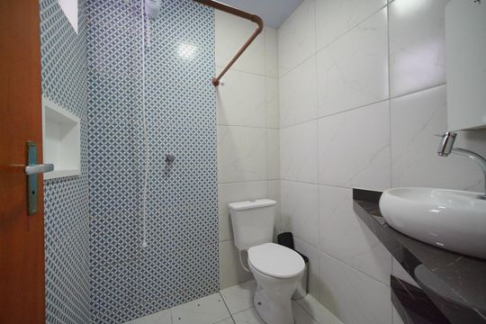 Banheiro de casa para alugar com 1 quarto, 35m² em Campeche Central, Florianópolis