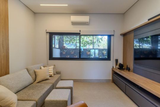 Sala de Tv de casa para alugar com 6 quartos, 400m² em Swiss Park, Campinas