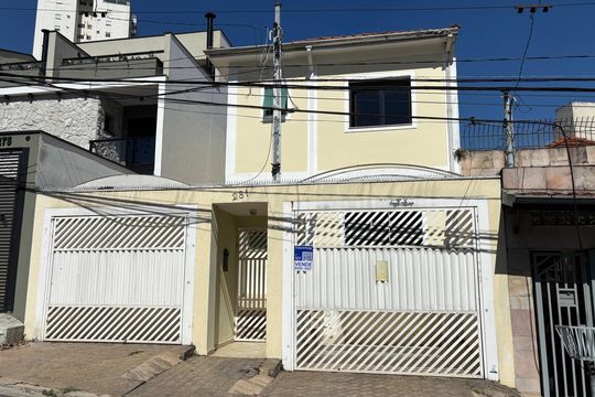 Fachada de casa à venda com 3 quartos, 190m² em Mooca, São Paulo