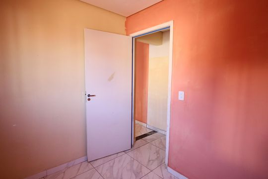 Quarto 1 de casa para alugar com 2 quartos, 45m² em Jardim Mutinga, Osasco