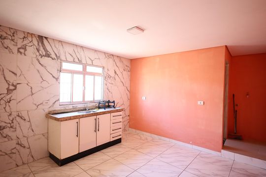 Casa para alugar com 2 quartos, 45m² em Jardim Mutinga, Osasco
