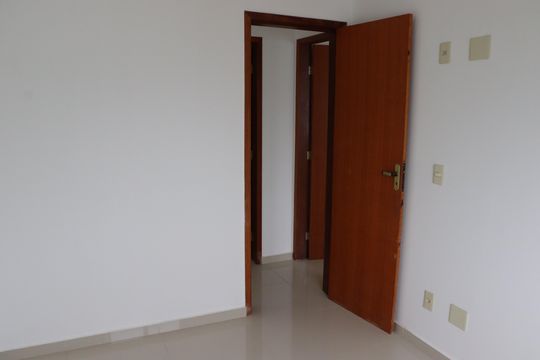 Quarto 2 de apartamento para alugar com 1 quarto, 57m² em Parque São Caetano, Campos dos Goytacazes