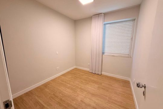 Quarto de apartamento para alugar com 3 quartos, 120m² em Santa Lúcia, Belo Horizonte