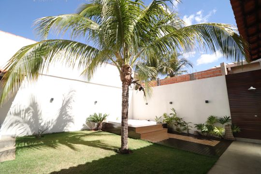 Casa para alugar com 3 quartos, 250m² em Jardim Karaíba, Uberlândia