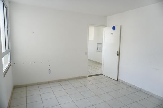 Sala de apartamento para alugar com 2 quartos, 49m² em Balsa Ii, Americana