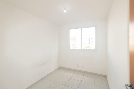 Quarto 2 de apartamento para alugar com 2 quartos, 47m² em Cosmos, Rio de Janeiro