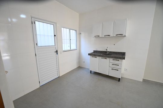 Casa de Condomínio para alugar com 2 quartos, 57m² em Jardim Imperial, Aparecida de Goiânia