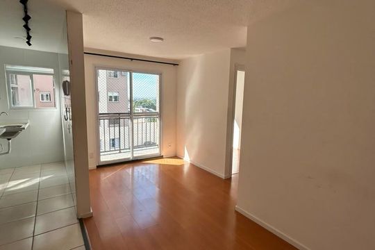 Sala de apartamento para alugar com 2 quartos, 50m² em São Francisco Xavier, Rio de Janeiro
