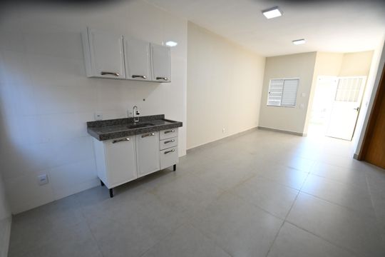 Casa de Condomínio para alugar com 2 quartos, 391m² em Jardim Imperial, Aparecida de Goiânia