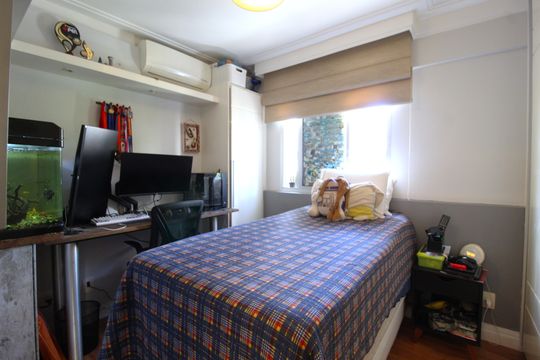 Quarto 1 de apartamento à venda com 2 quartos, 82m² em Vila Olímpia, São Paulo