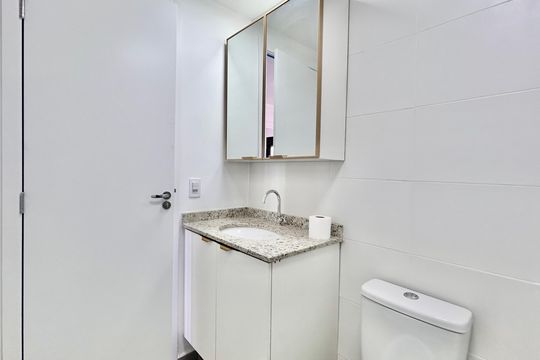 Banheiro de apartamento à venda com 2 quartos, 36m² em Chácara Tatuapé, São Paulo