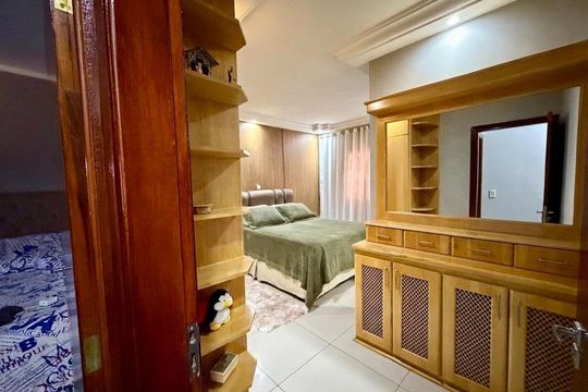 Quarto de apartamento à venda com 2 quartos, 39m² em Santa Maria, Santo André
