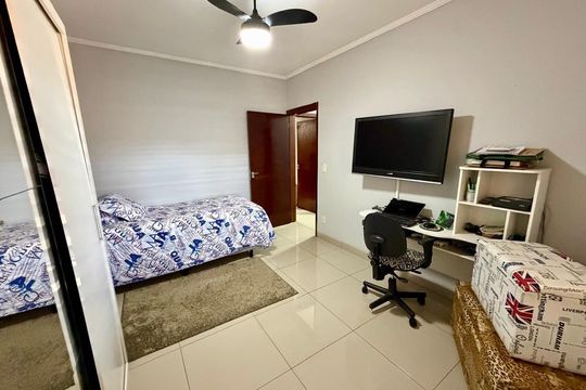 Quarto de apartamento à venda com 2 quartos, 39m² em Santa Maria, Santo André