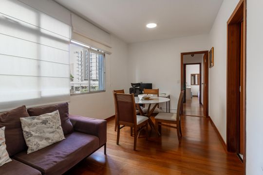Apartamento à venda com 2 quartos, 80m² em Santo Antônio, Belo Horizonte
