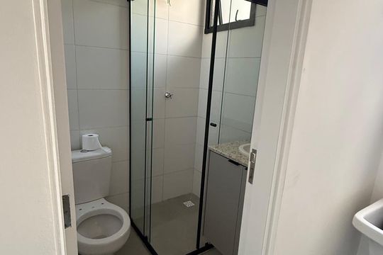Banheiro de apartamento para alugar com 2 quartos, 44m² em Parque da Vila Prudente, São Paulo